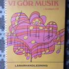 Vi gör musik ÅK 1-2: med noter för ackompagnemang - pikkukuva 1