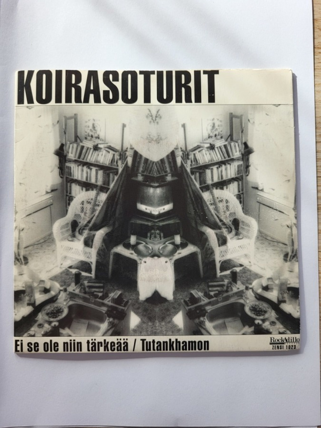 Koirasoturit – Ei Se Ole Niin Tärkeää (7" single)