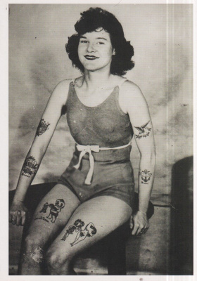 Tatuointi, Unknown Tattooed Woman, 1950s.      ,e114