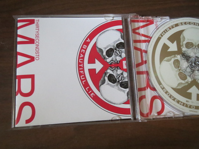 Thirty Seconds To Mars: A Beautiful Lie CD