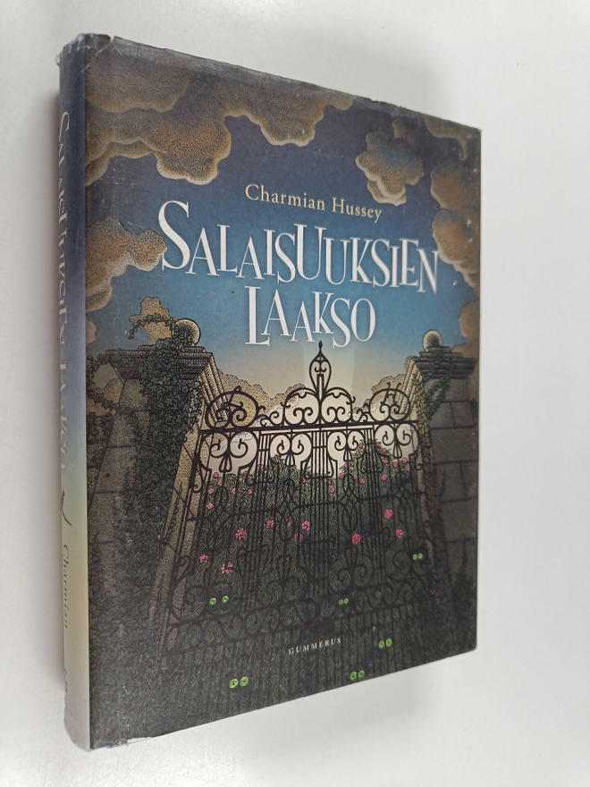 Charmian Hussey : Salaisuuksien laakso