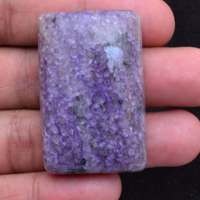 Harlekiini tsaroiitti 170.38 ct kokoläpirakenne cabochon