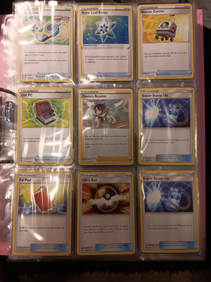 Myydään pokemon trainer kortti kappale hintaan (lue kuvaus)