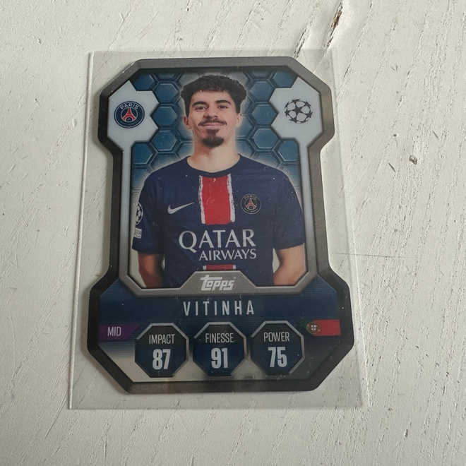 Topps Match Attax 24-25 Chrome Shield Vitinha