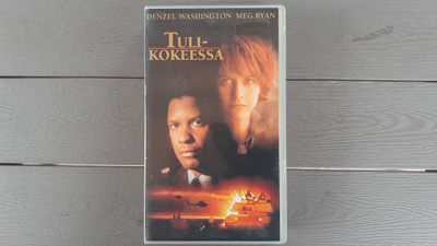 VHS: Tulikokeessa / Courage Under Fire (D. Washington 1996)