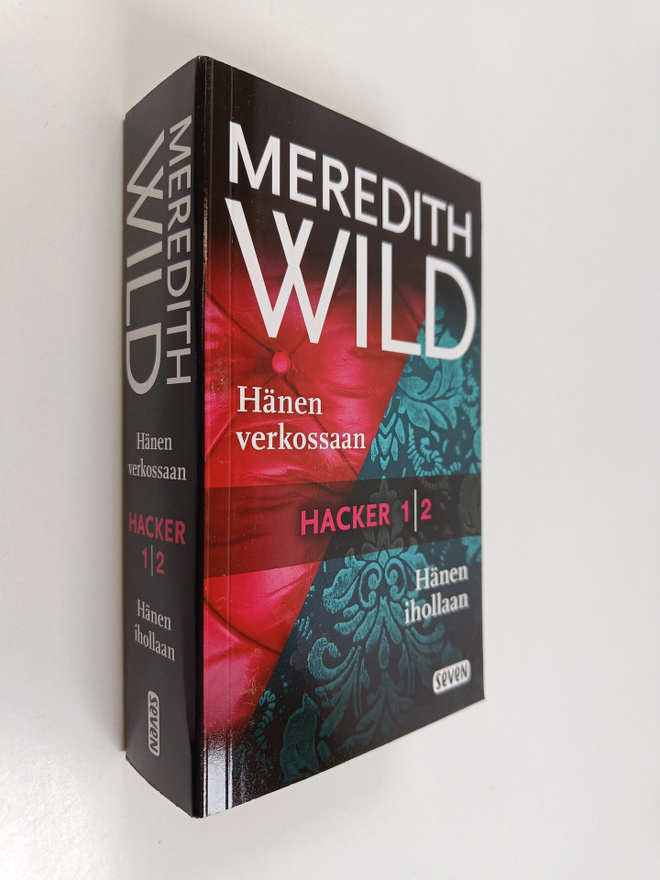 Meredith Wild : Hänen verkossaan ; Hänen ihollaan