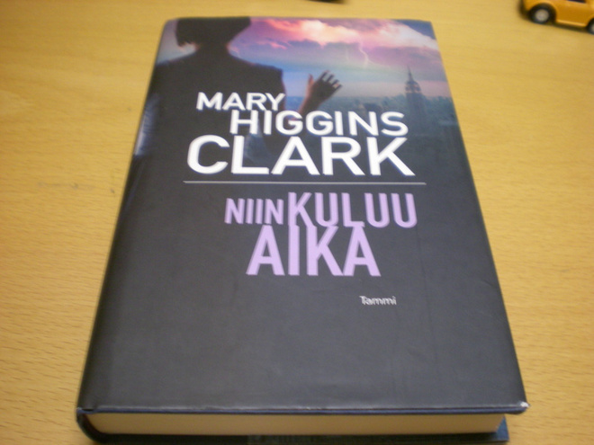 Mary Higgins Clark: Niin kuluu aika