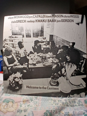 Traffic - Welcome To The Canteen