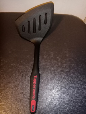 Tupperware leveä paistinlasta