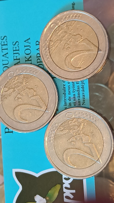 Suomi 2€ 3kpl 1999 pari nollaa ummessa