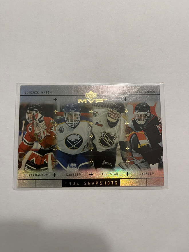 1999-00 Upper Deck MVP 90's Snapshots Dominik Hasek #S9