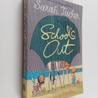 Sarah Tucker : School's Out - pikkukuva 1