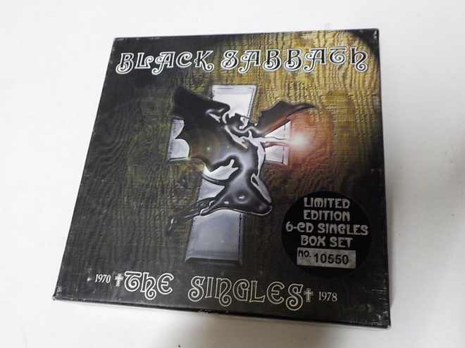 BLACK SABBATH - THE SINGLES 1970-1978 M/EX 6CDS BOKSI