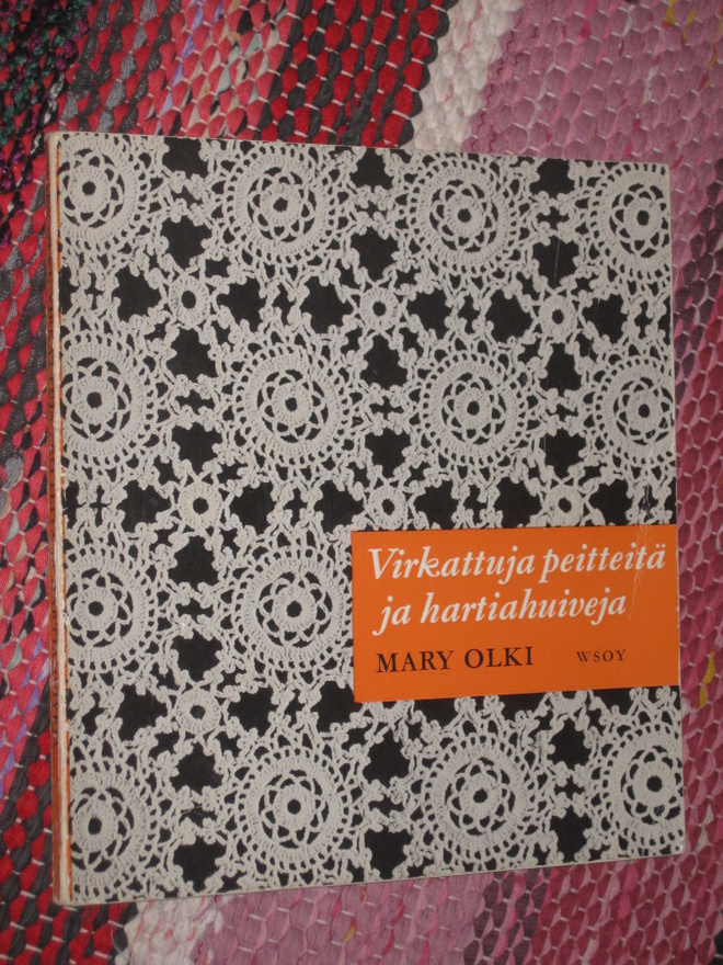 Virkattuja peitteitä ja hartiahuiveja  Olki, Mary 