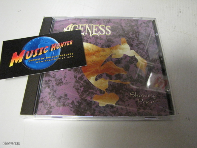 AGENESS - SHOWING PACES CD VESA AUVISEN NIMIKIRJOITUKSELLA