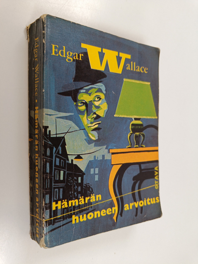 Edgar Wallace : Hämärän huoneen arvoitus : salapoliisirom...