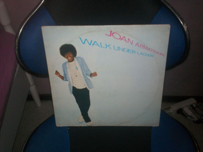 joan armatrading:walk under ladders