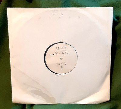 koelevy: FAFF-BEY - Back From The Grave LP