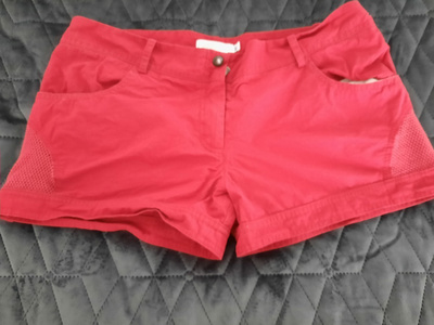 Shortsit koko 38