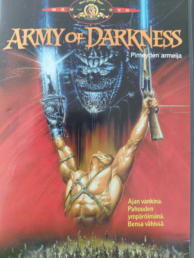 Army of Darkness - Pimeyden armeija DVD (Bruce Campbell)