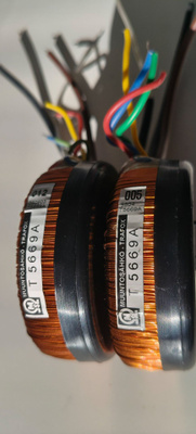 Rengassydänmuuntajat 230/2x26 V