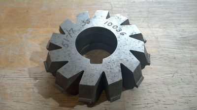 Hammaspyöräjyrsin Cutter No. 3 akselireikä 27 mm