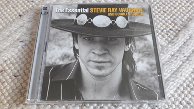 Stevie Ray Vaughan & Double Trouble – The Essential Stevie