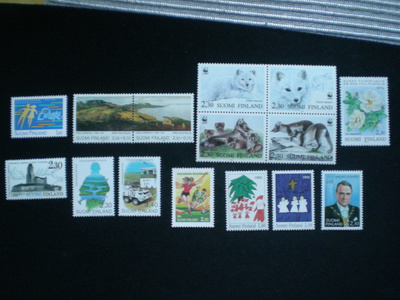 Postituore erä vuoden 1993 postimerkkejä **