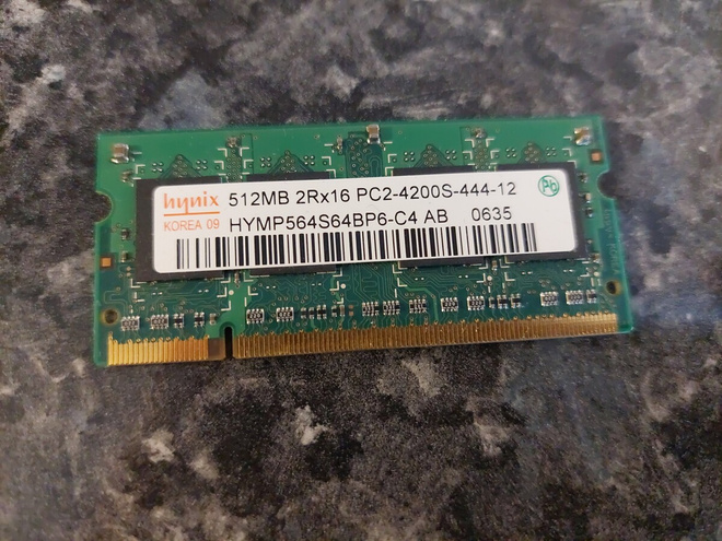 Ddr2 Kannettavan muistia