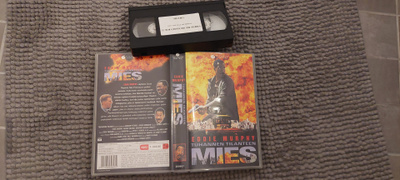 Tuhannen tilanteen mies Fi Vhs Kauppiaskasetti
