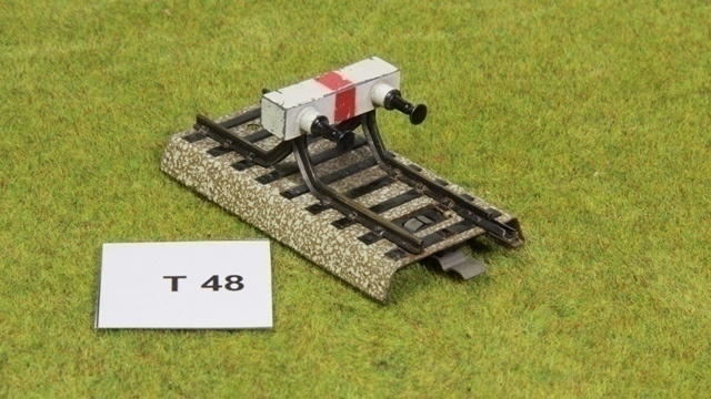 #T48 Märklin päätepuskuri 7190, vanha malli