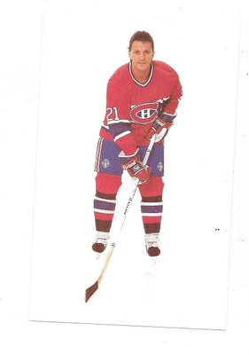 1988-89 Montreal Canadiens Teamissued #21 Guy Carbonneau
