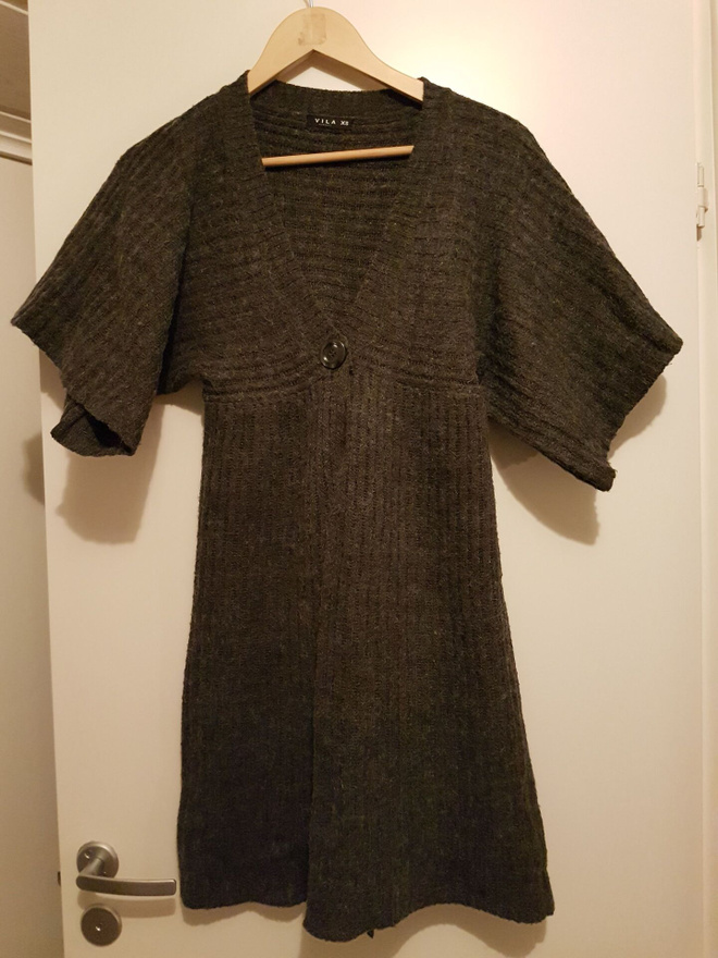 Harmaa pitkä neuletakki koko XS Vila