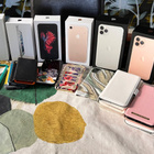 iPhonet laatikoissaan - pikkukuva 1