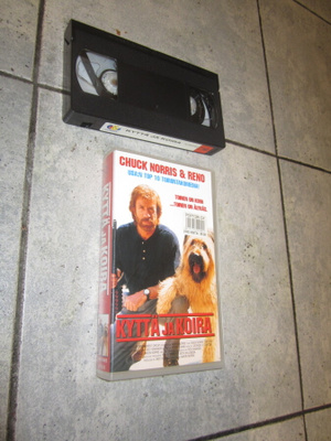 Kyttä ja koira - chuck norris - VHS