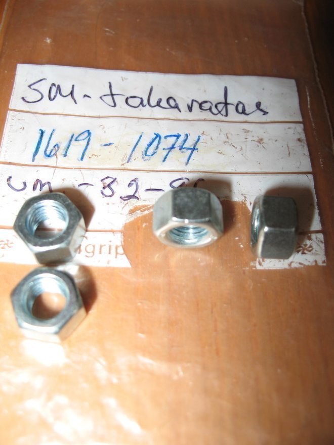Solifer SM-82-> Ketjupyörän mutteri (M7 , korkea)