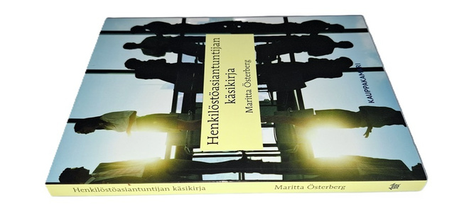 Maritta Österberg : Henkilöstöasiantuntijan käsikirja