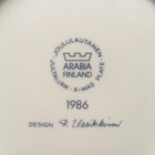 ARABIA JOULULAUTANEN 1986, Raija Uosikkinen Ø 23cm, 19,00€ - pikkukuva 3