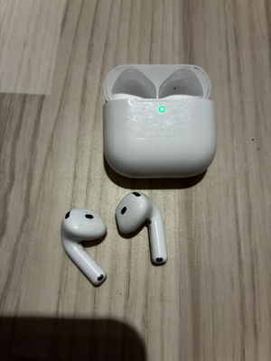 Apple Airpods 4