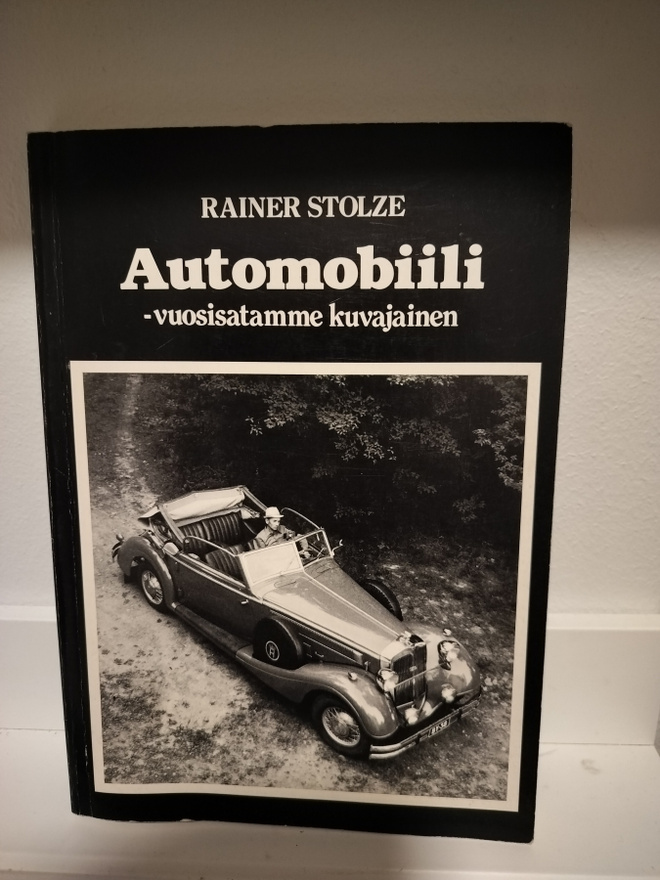 Automobiili-vuosisatamme kuvajainen
