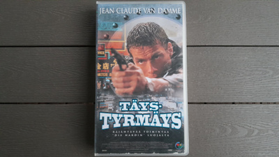 VHS: Täystyrmäys / Knock Off (Jean Claude Van Damme 1998)