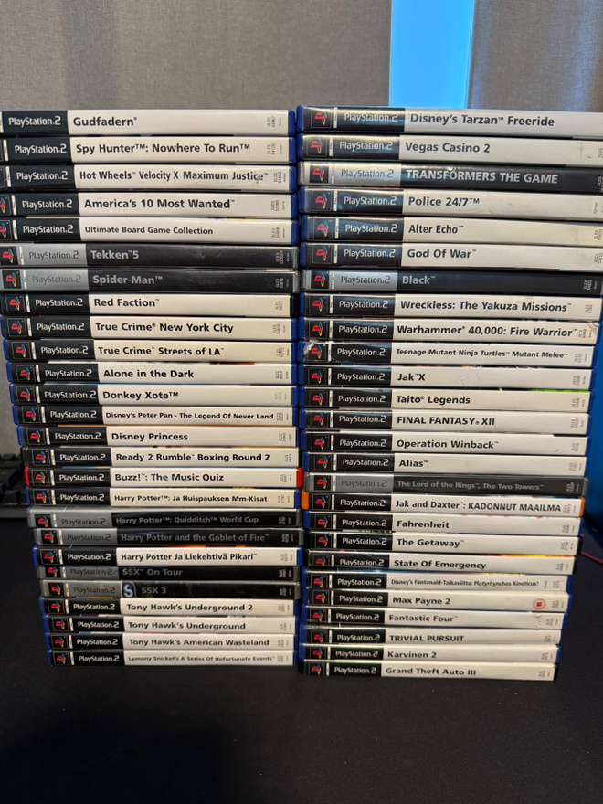 Playstation 2 - Pelejä 8e/kpl