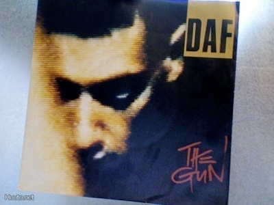 DAF  ::  THE GUN / PROGRAM IT  ::  VINYYLI 7"   1987