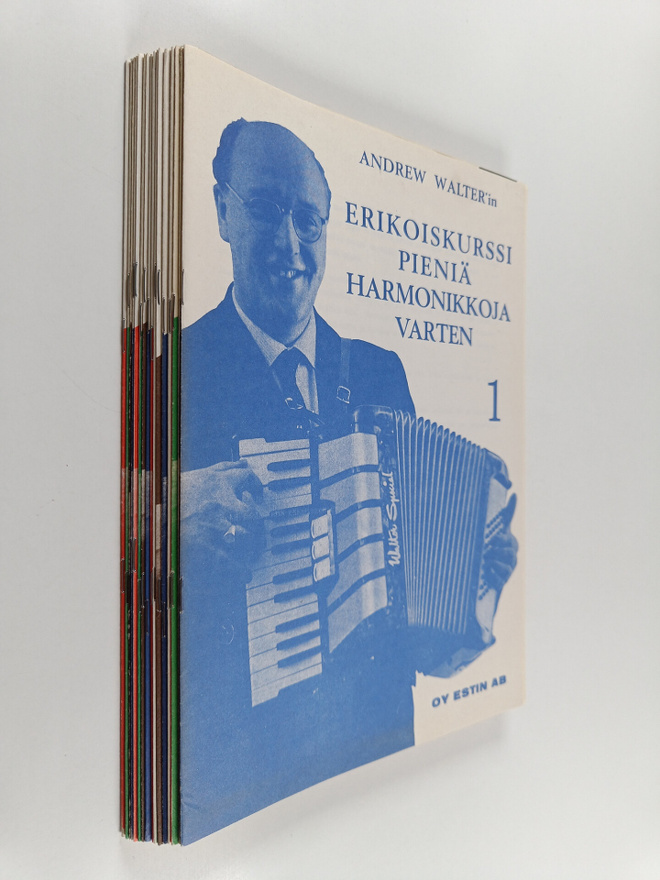 Andrew Walter'in erikoiskurssi pieniä harmonikkoja varten...