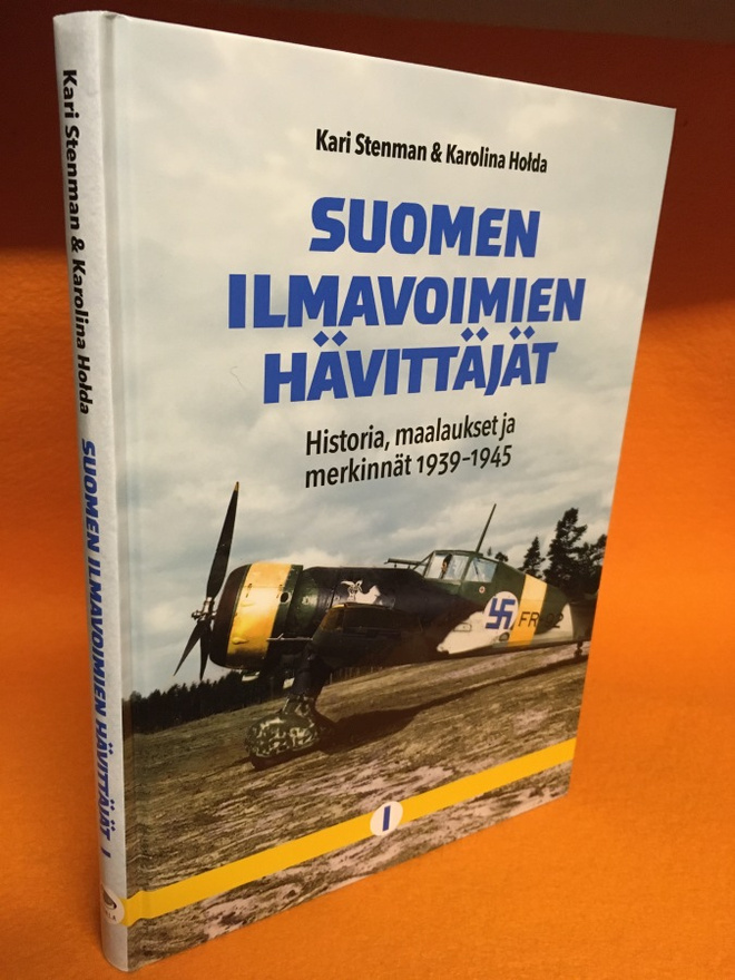 Suomen ilmavoimien hävittäjät - Historia, maalaukset ja merk