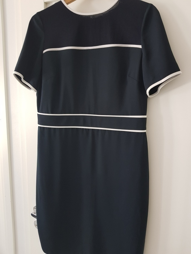 M&S / Marks & Spencer mustavalkoinen Mekko - koko 42 / L