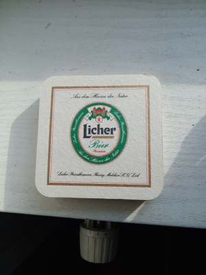 Licher Bier premium olutlasinalunen, pahvi.