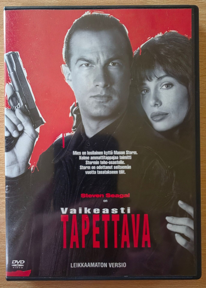 Vaikeasti tapettava (1990) DVD