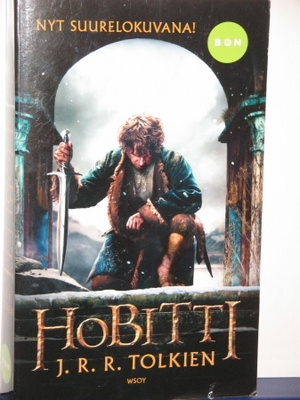 J.R.R. Tolkien : HOBITTI eli SINNE JA TAKAISIN