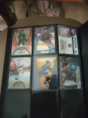 Sekalaisia Nhl kortteja 1e kpl "Hughes, Rantanen,Aho ym.."